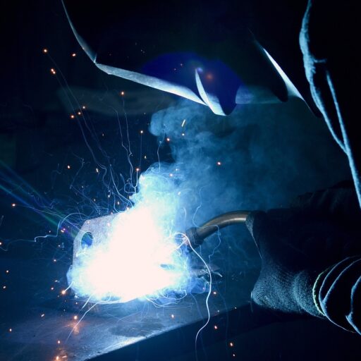 welding, work, metal-3963341.jpg